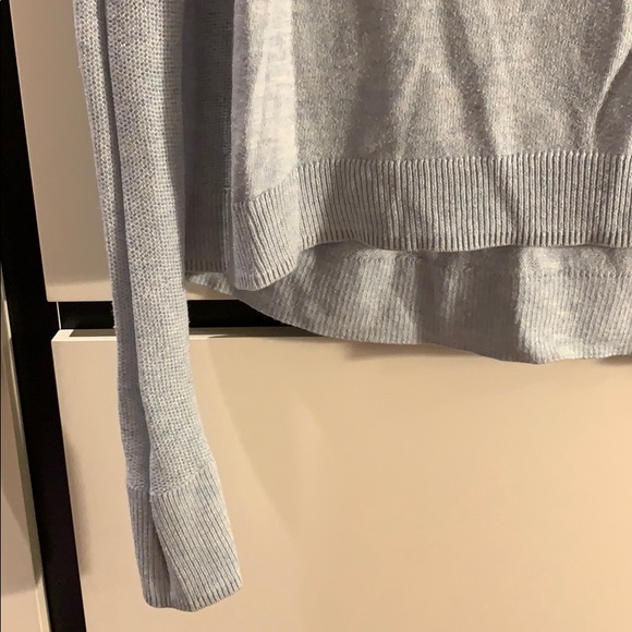 Baby blue sweater - Picture 2 of 3